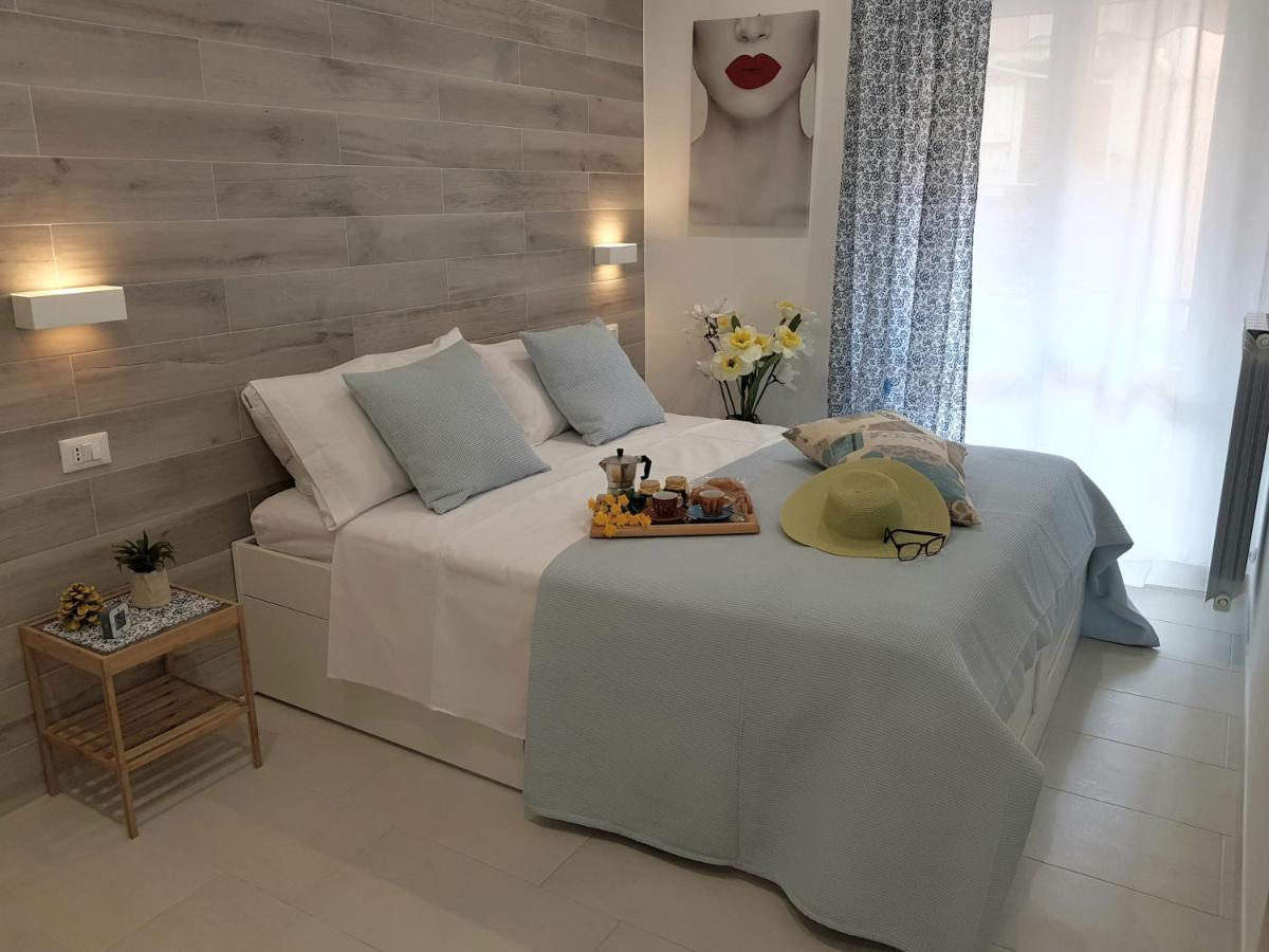 Martin Holiday Apartments จีอาร์ดีนี นักซอส ภายนอก รูปภาพ